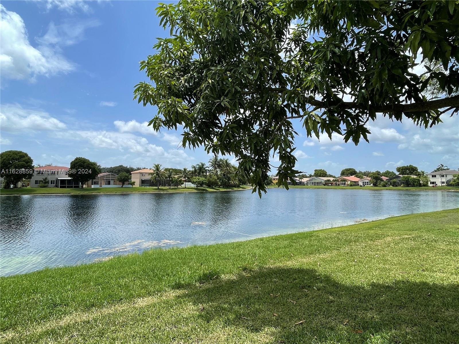 1601 SW 106th Ter, Davie, Florida image 37