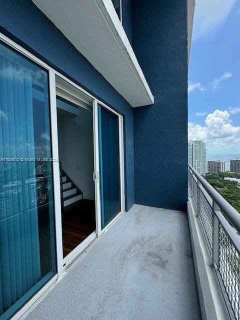 60 SW 13th St #3011, Miami FL 33130