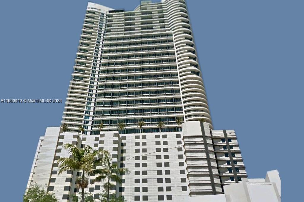 60 SW 13th St #3011, Miami FL 33130