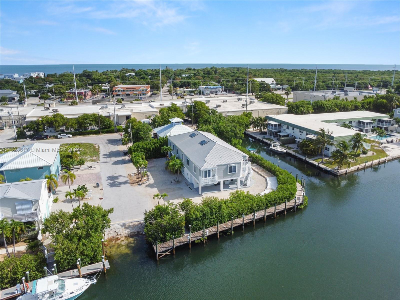 104 52nd Street Ocean, Marathon, Florida image 3