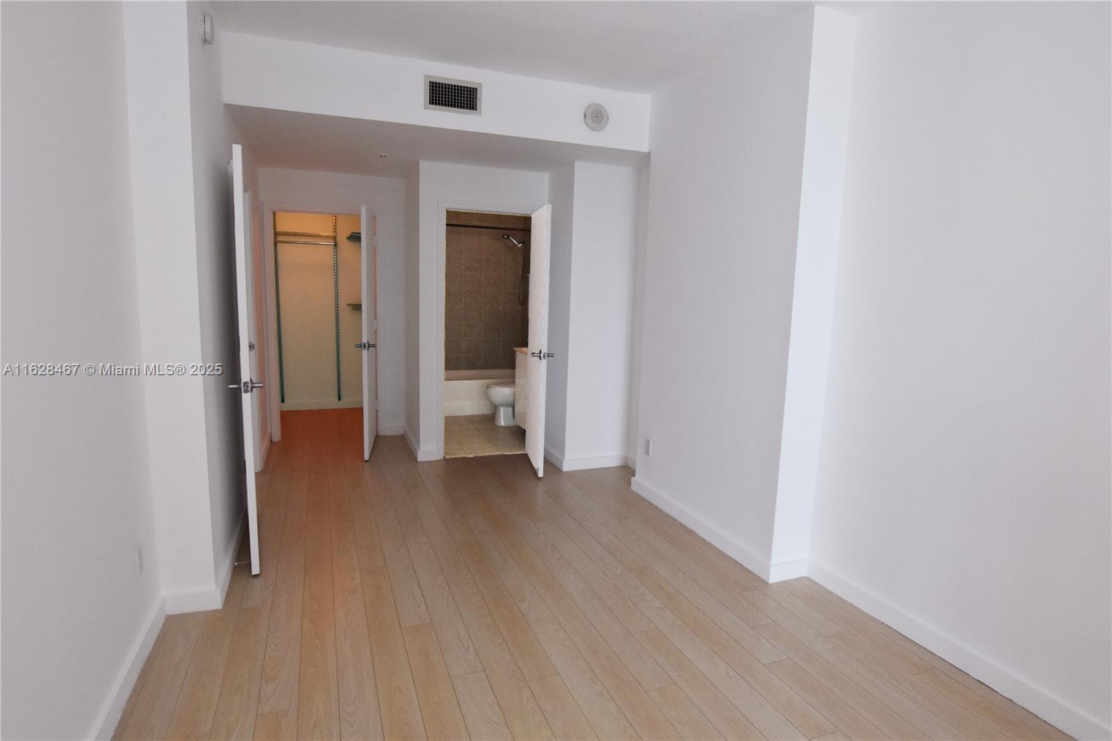 60 SW 13 ST #3608, Miami FL 33130