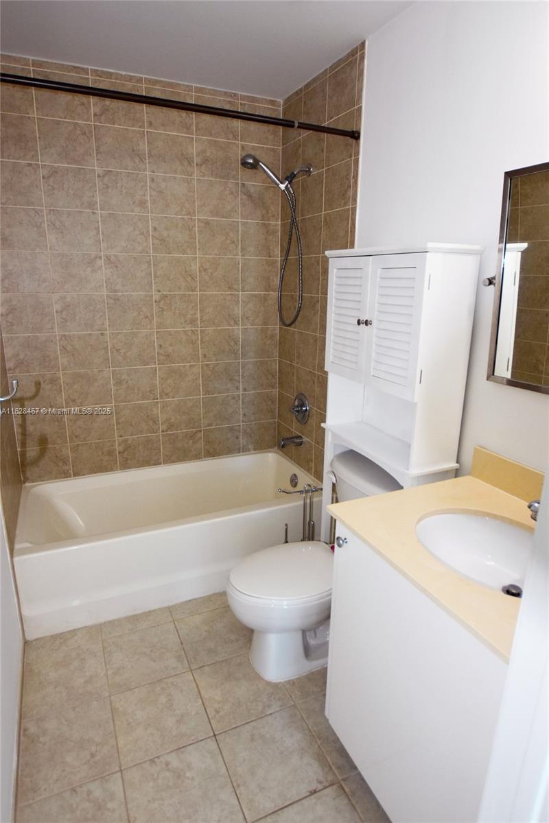60 SW 13 ST #3608, Miami FL 33130