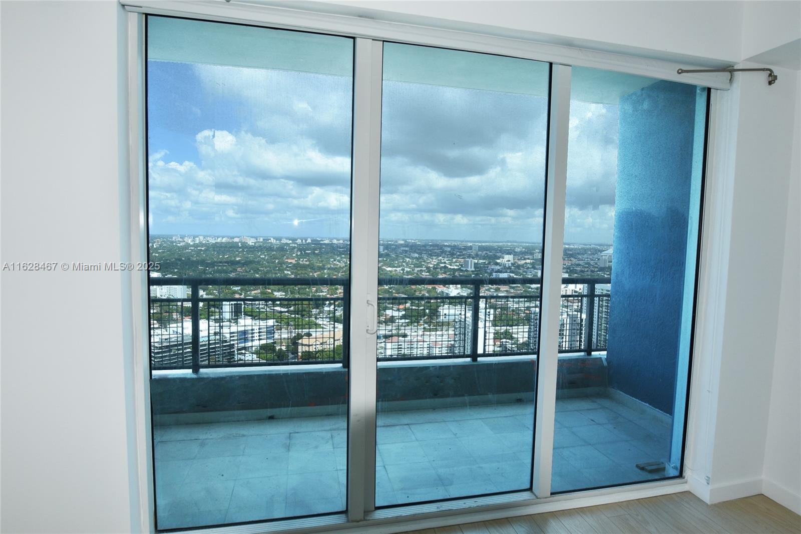 60 SW 13 ST #3608, Miami FL 33130