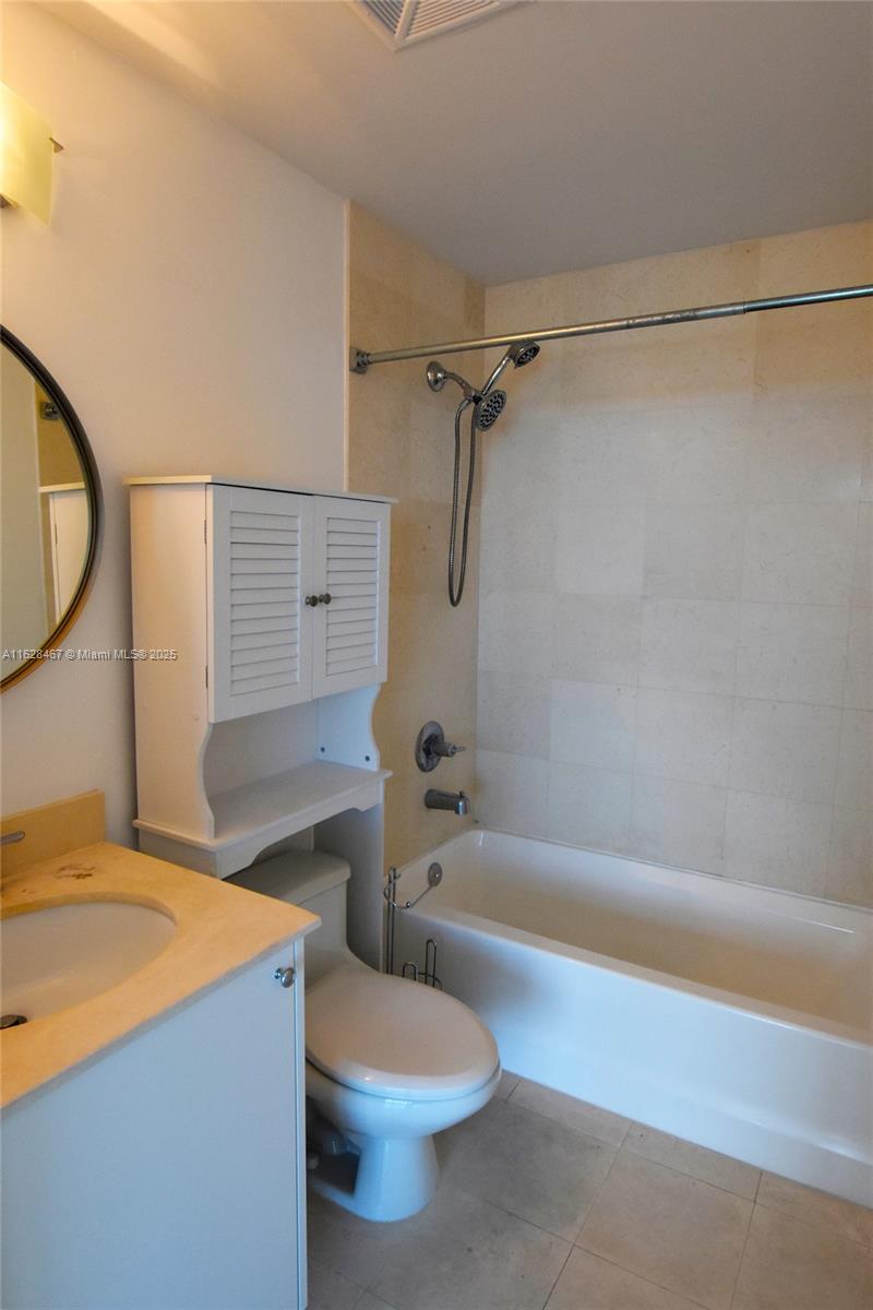 60 SW 13 ST #3608, Miami FL 33130