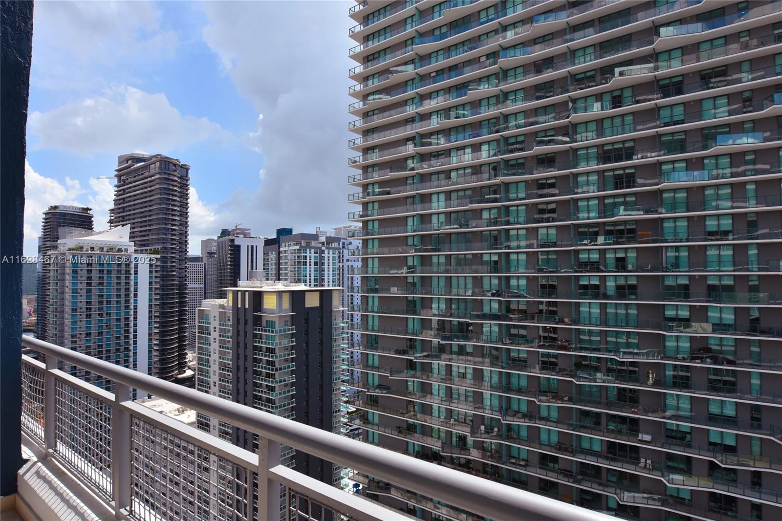 60 SW 13 ST #3608, Miami FL 33130