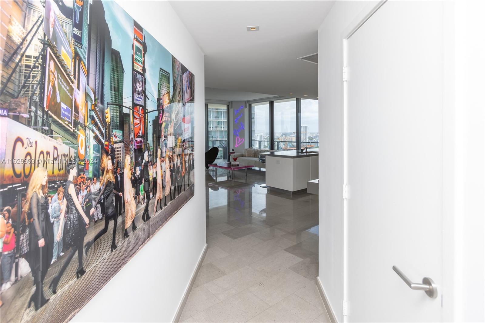 88 SW 7th St #2112, Miami, Florida image 2