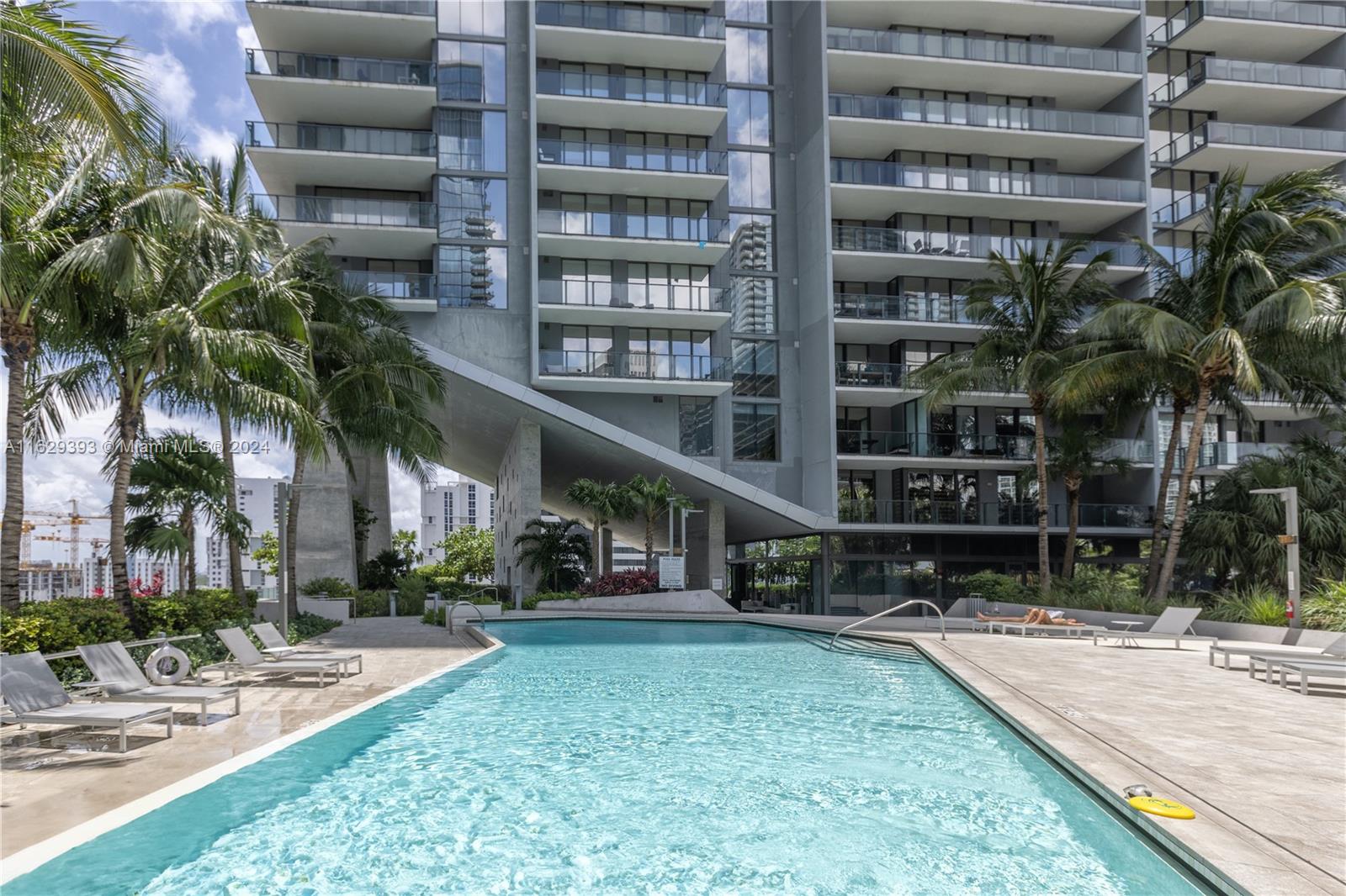 88 SW 7th St #2112, Miami, Florida image 25