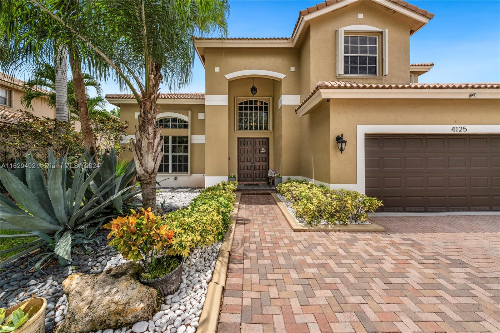 4125 Amber Ln, Weston, Florida image 4