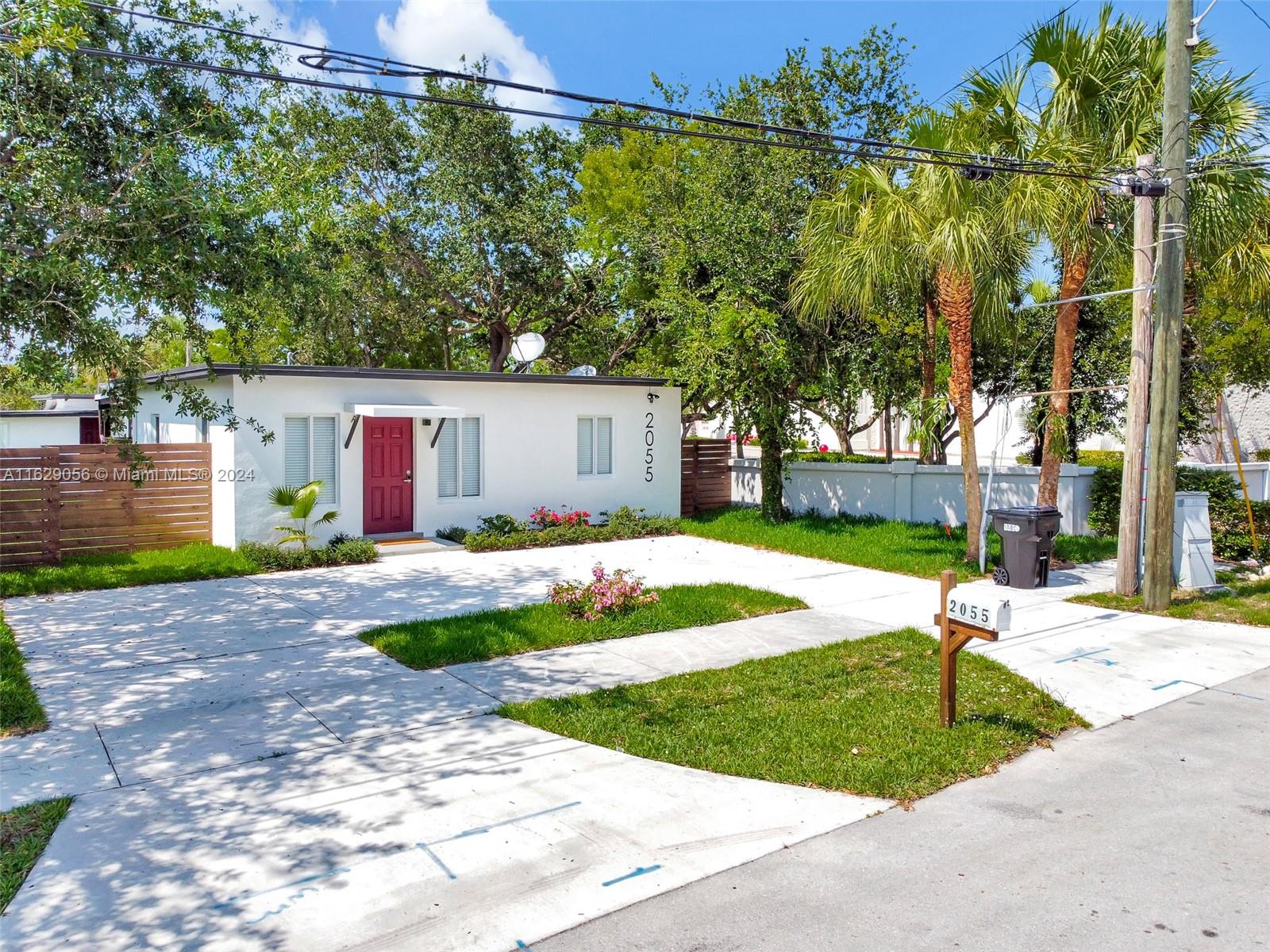 2055 NE 140th St, North Miami Beach, Florida image 3