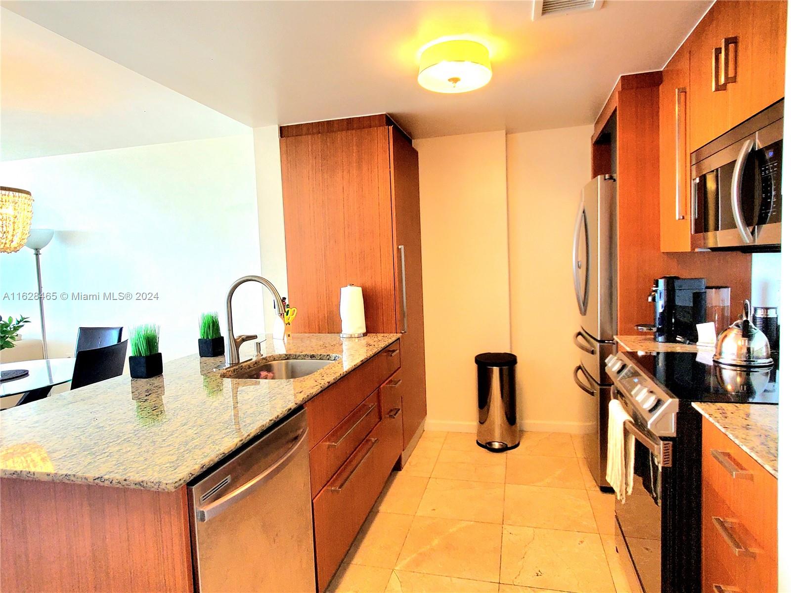 10275 Collins Ave #1029, Bal Harbour, Florida image 4