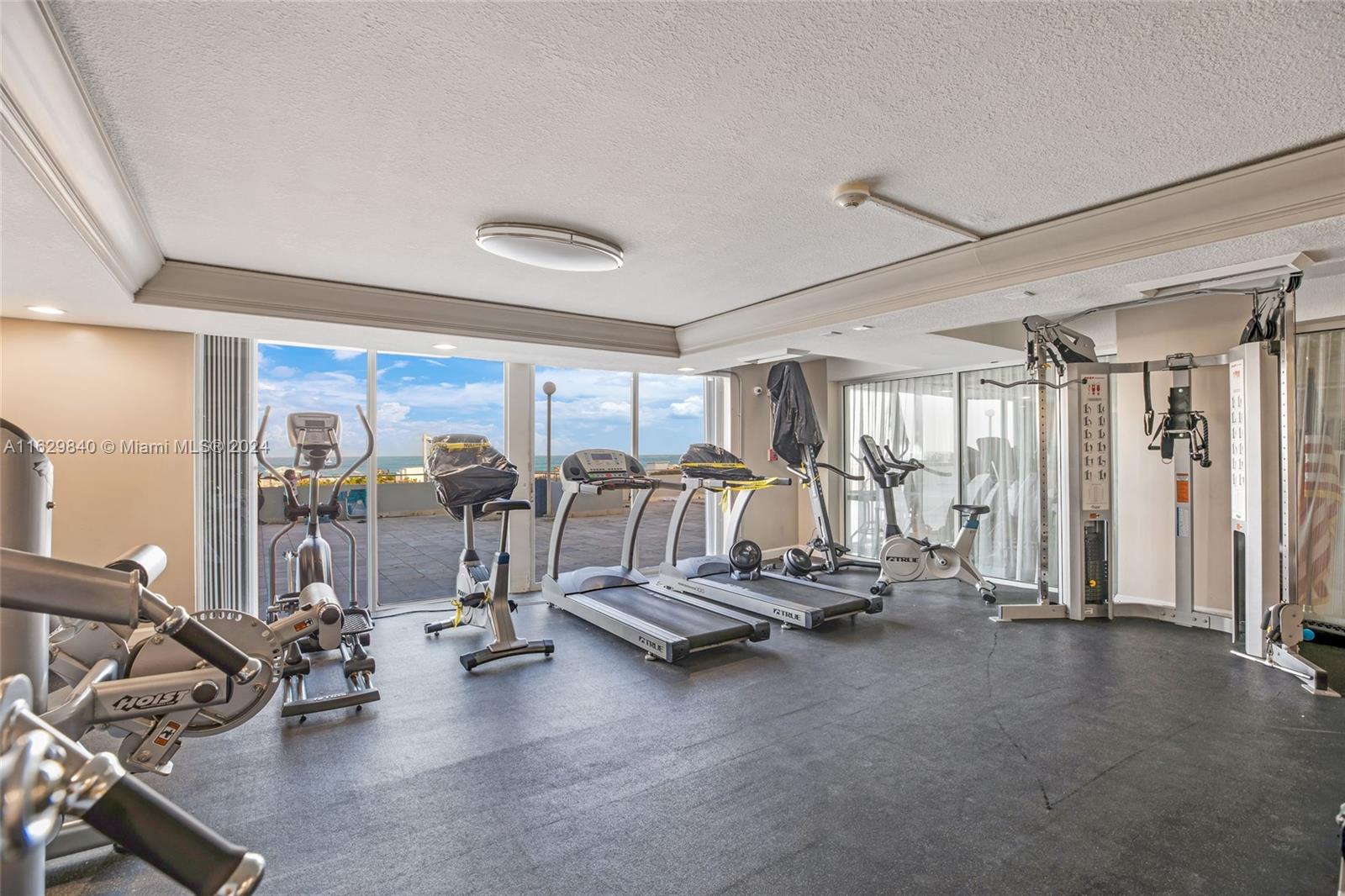 465 Ocean Dr #411, Miami Beach, Florida image 32