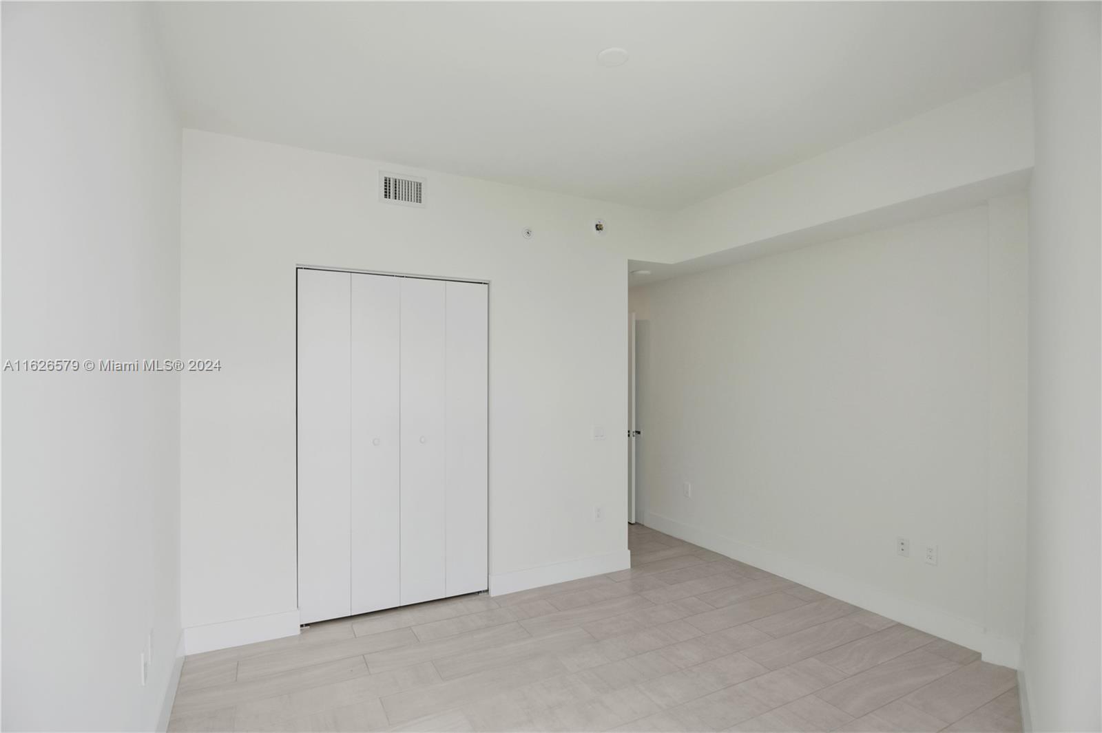 2000 Metropica Way #2110, Sunrise, Florida image 33