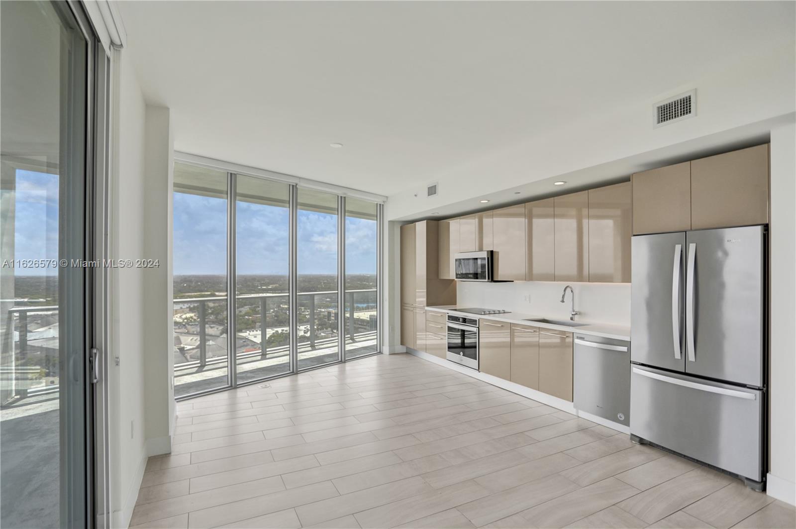 2000 Metropica Way #2110, Sunrise, Florida image 4