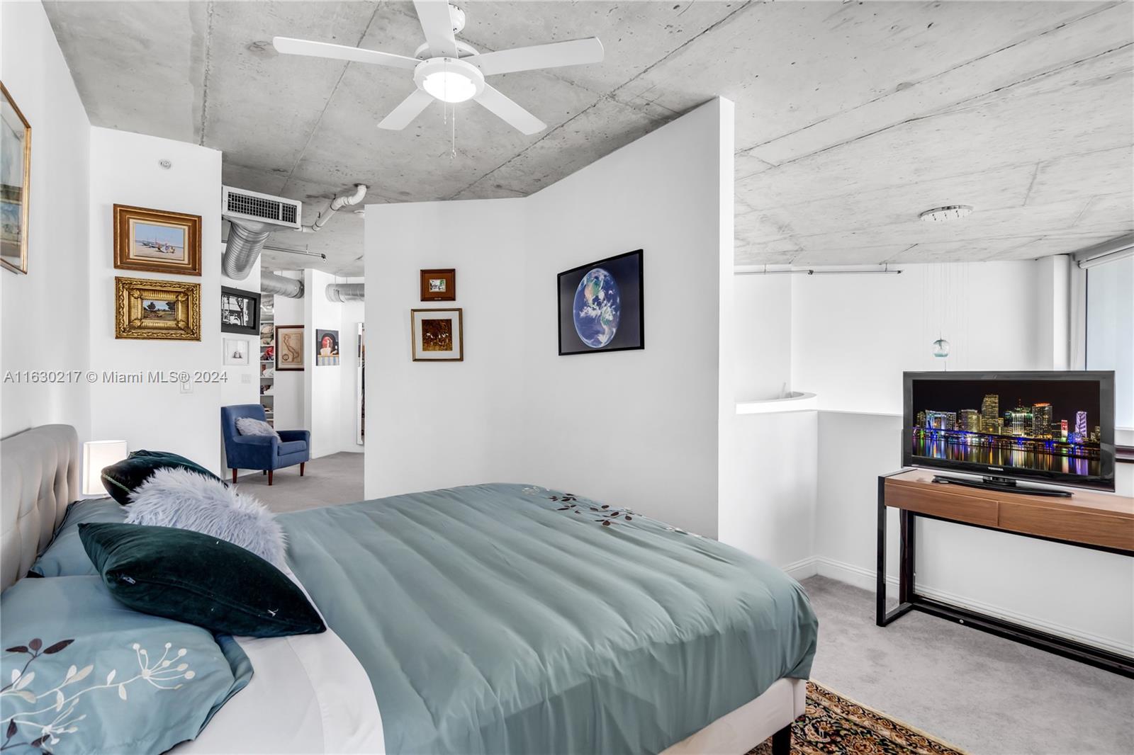 690 SW 1st Ct #3102, Miami FL 33130