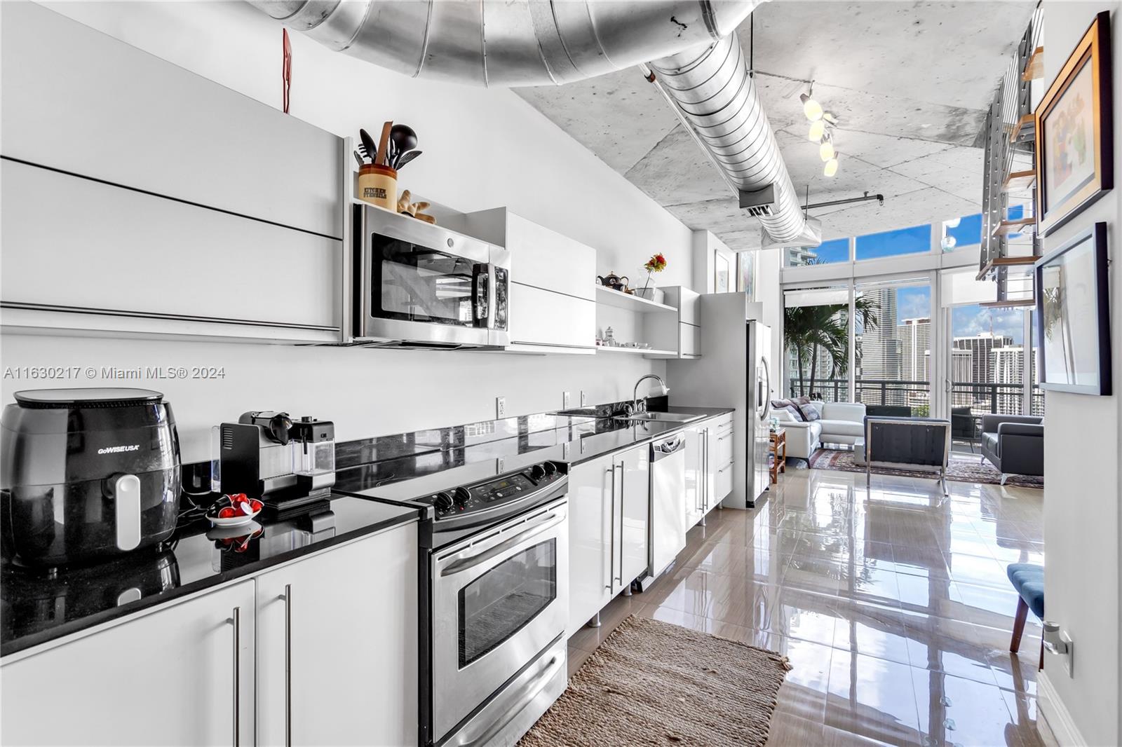 690 SW 1st Ct #3102, Miami FL 33130