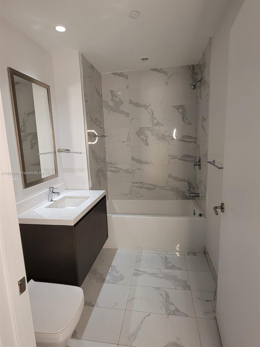 851 NE 1st Ave #4306, Miami FL 33132