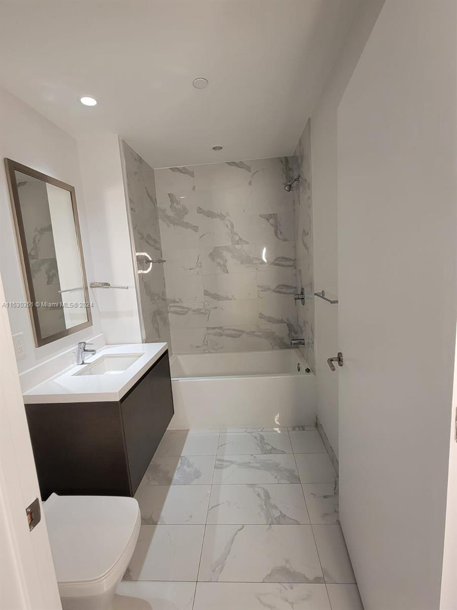 851 NE 1st Ave #4306, Miami FL 33132