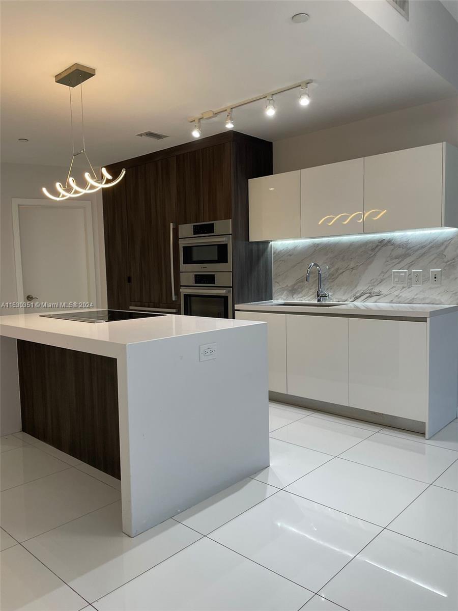 851 NE 1st Ave #4306, Miami FL 33132
