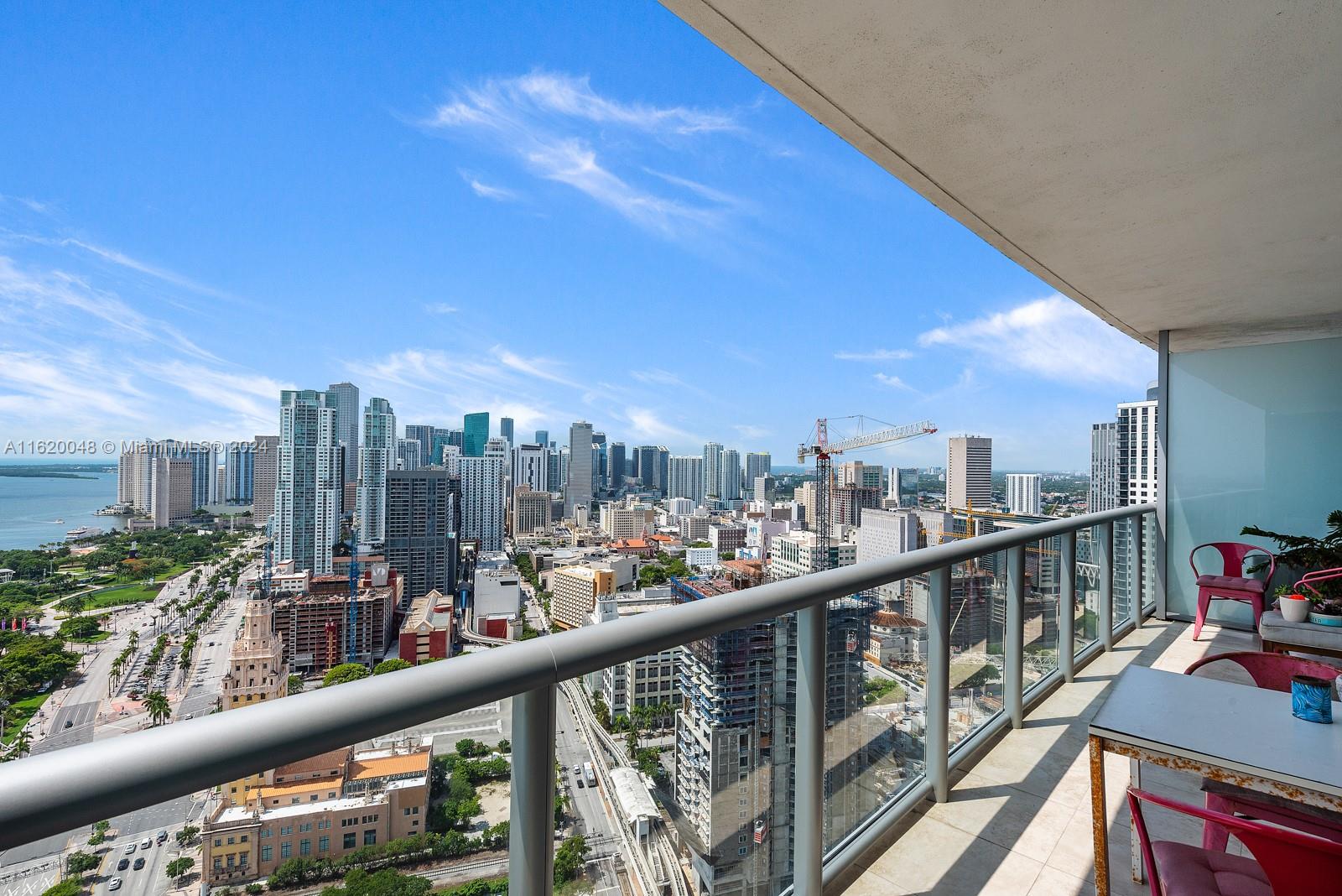 888 Biscayne Blvd #3802, Miami FL 33132