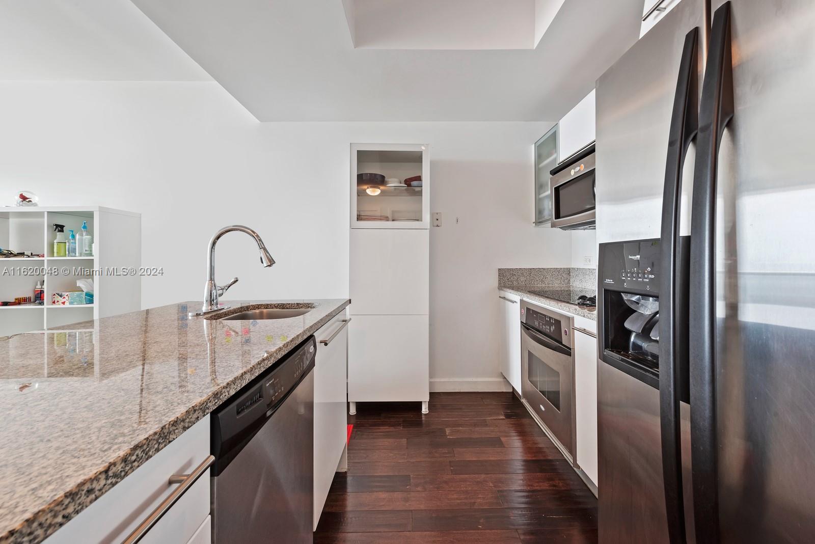 888 Biscayne Blvd #3802, Miami FL 33132