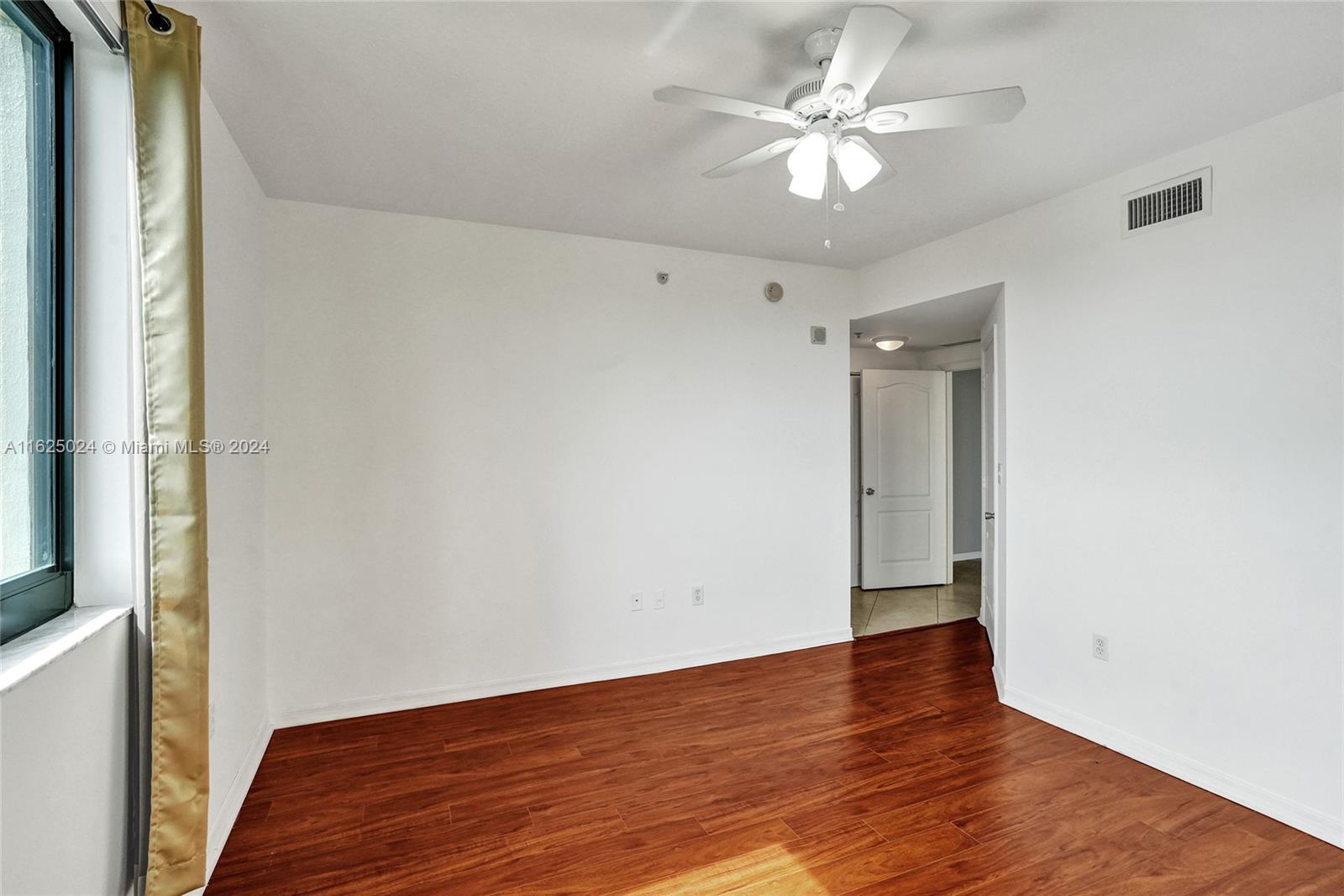 Listing Photo 20