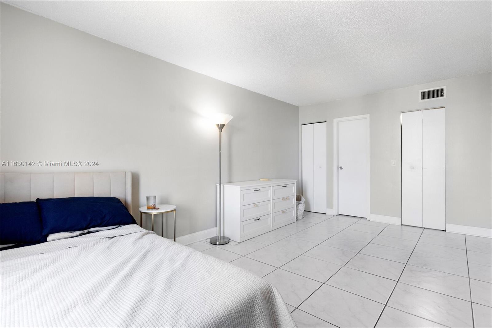 13499 Biscayne Blvd #1112, North Miami, Florida image 23