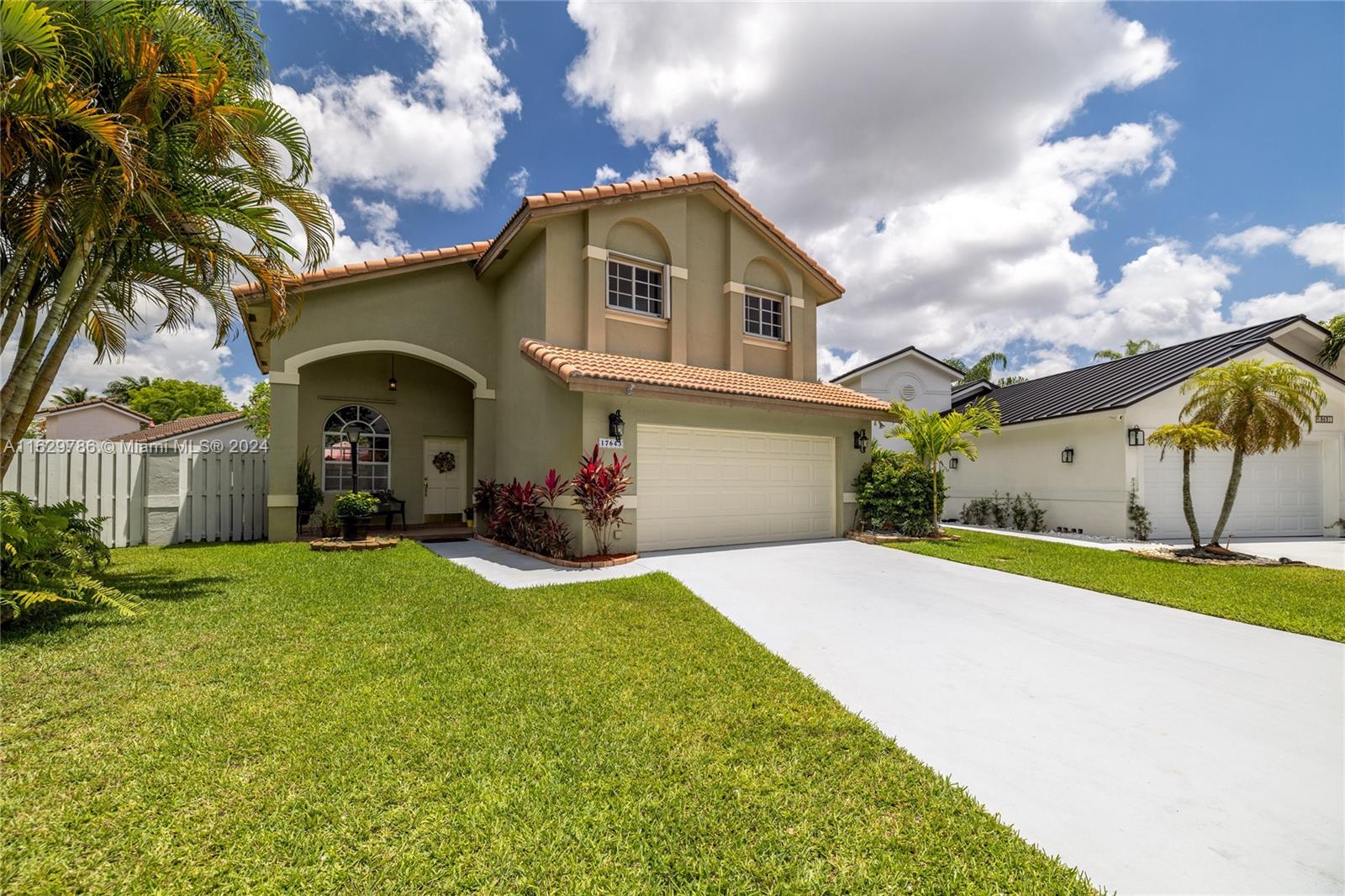 17643 SW 5th St, Pembroke Pines, Florida image 1