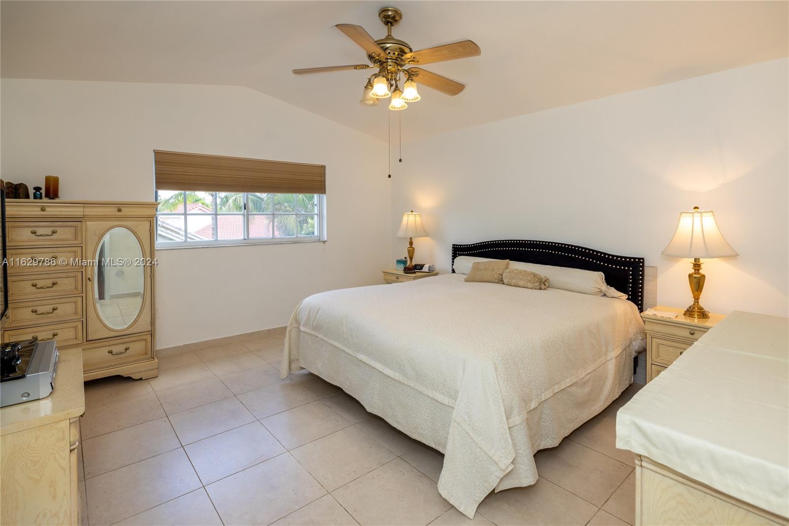 17643 SW 5th St, Pembroke Pines, Florida image 10