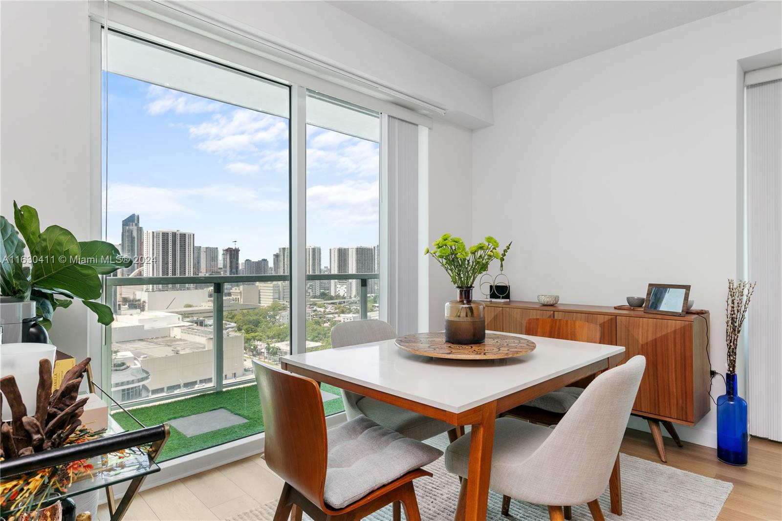 1900 N Bayshore Dr #2211, Miami, Florida image 2