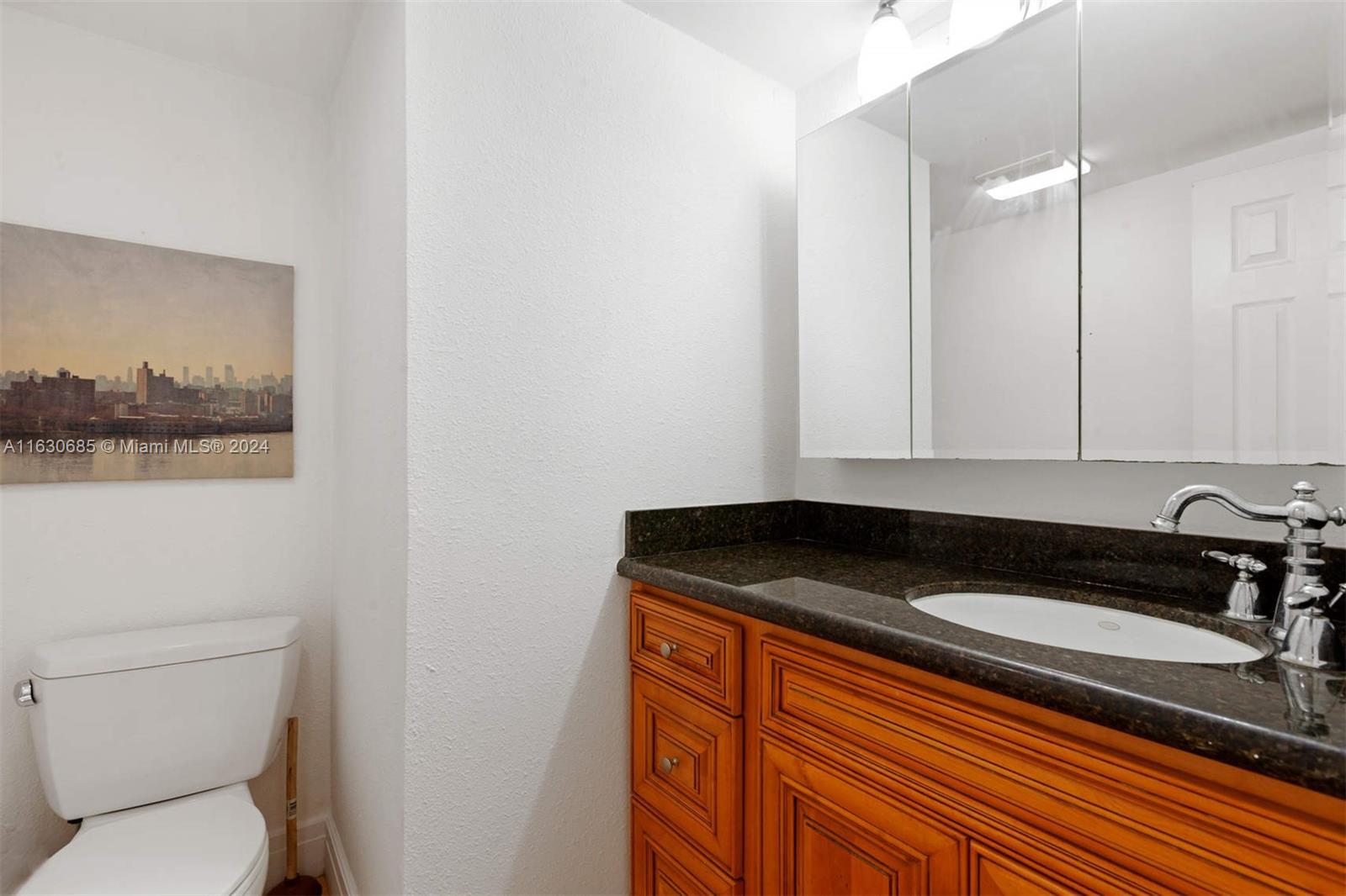 2935 NE 163rd St #3F, North Miami Beach, Florida image 16