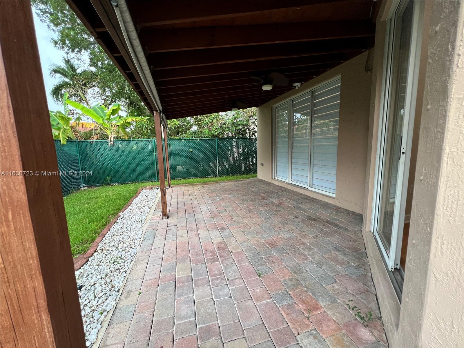 Listing Photo 22