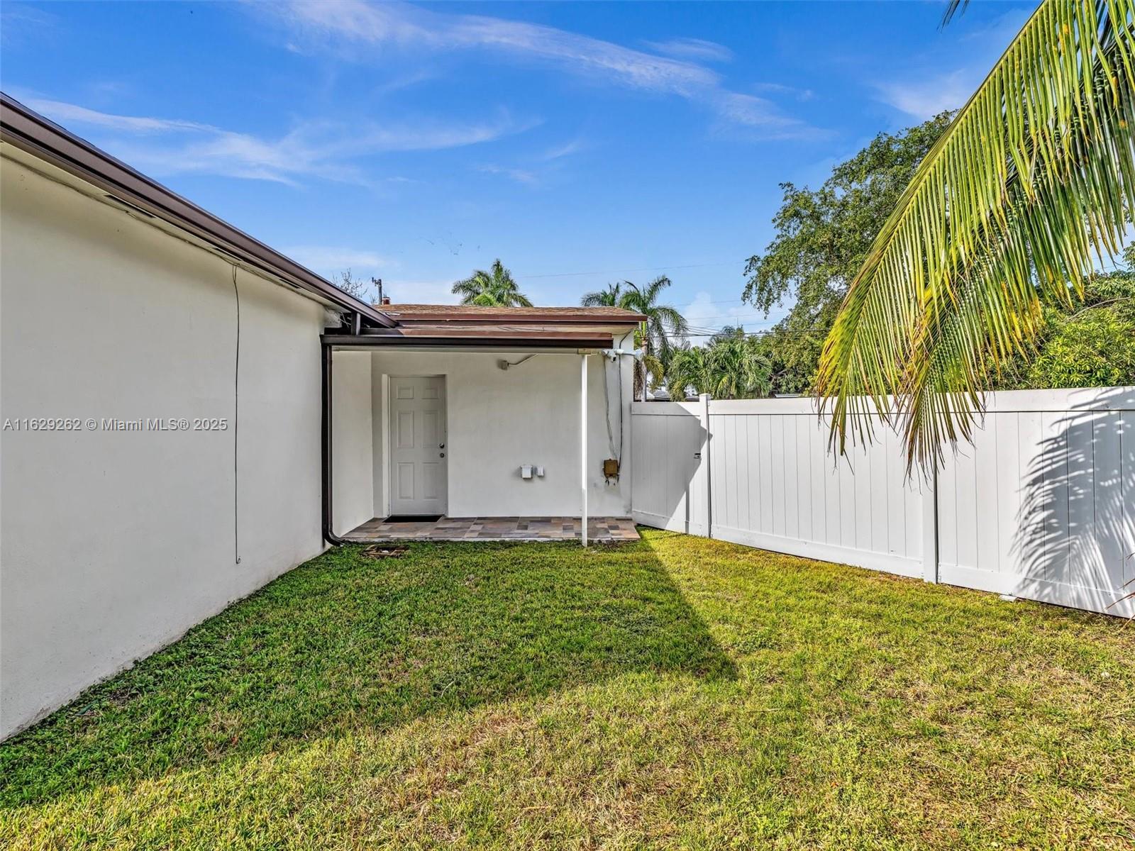 2000 N Hibiscus Dr, North Miami, Florida image 36