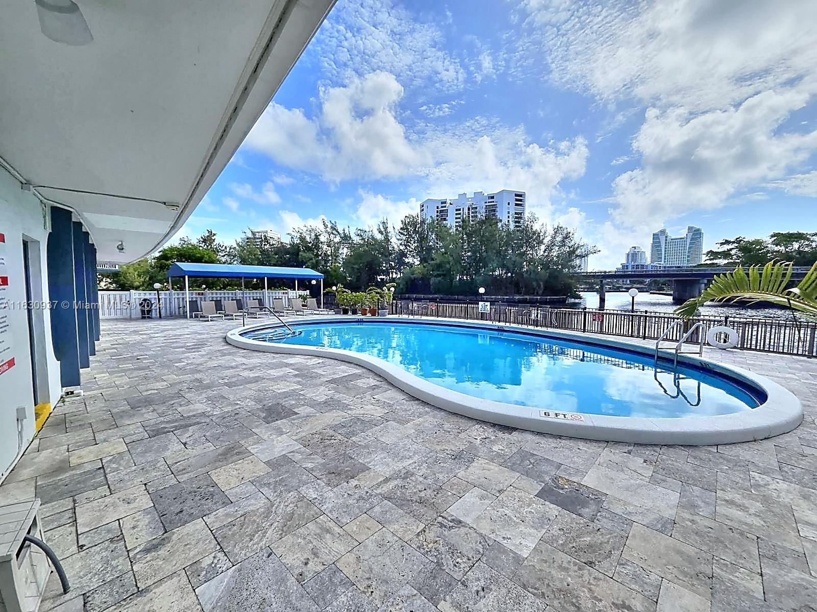 300 Diplomat Pkwy #203, Hallandale Beach, Florida image 31