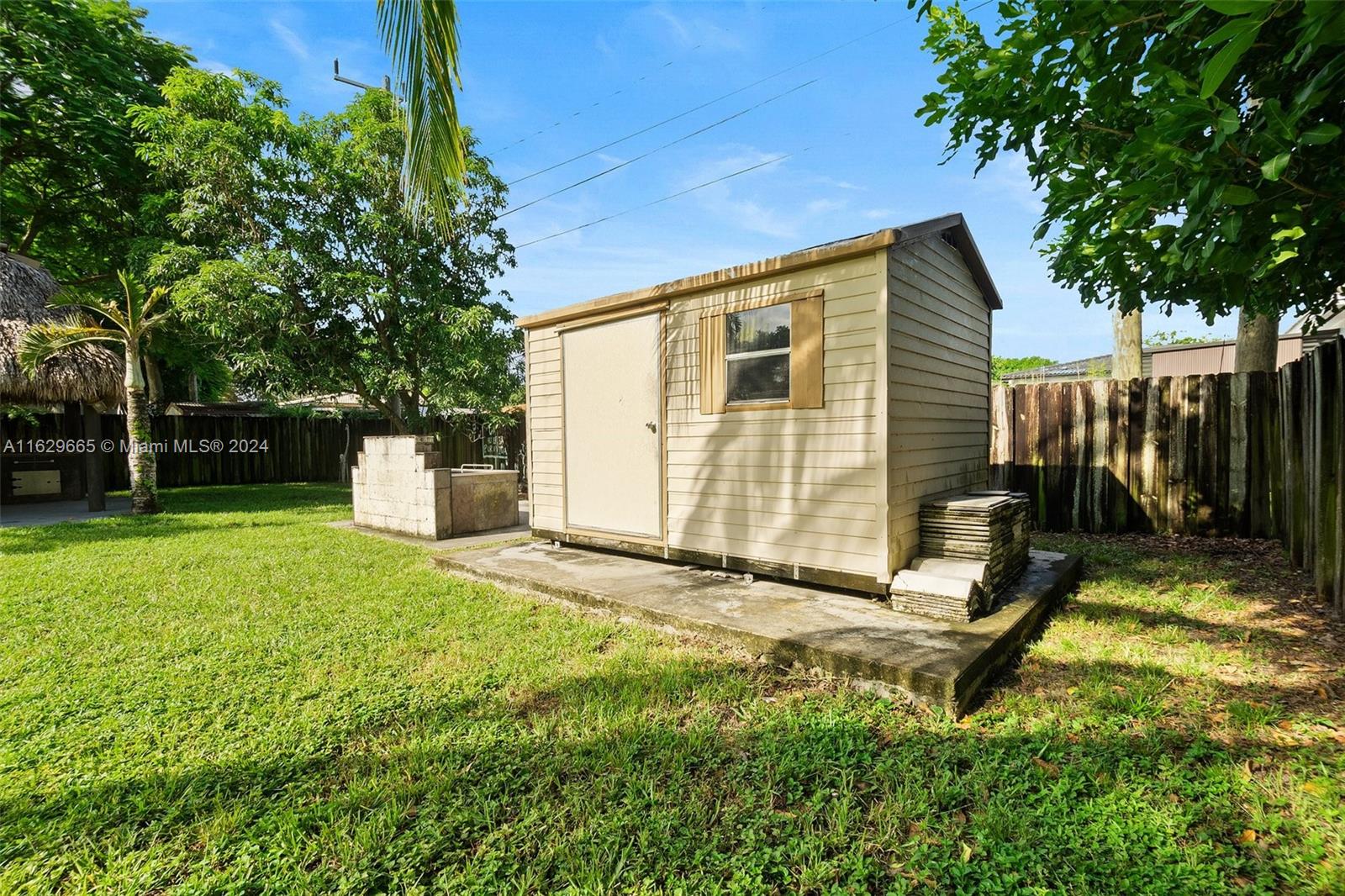 540 Cardinal St, Miami Springs, Florida image 25