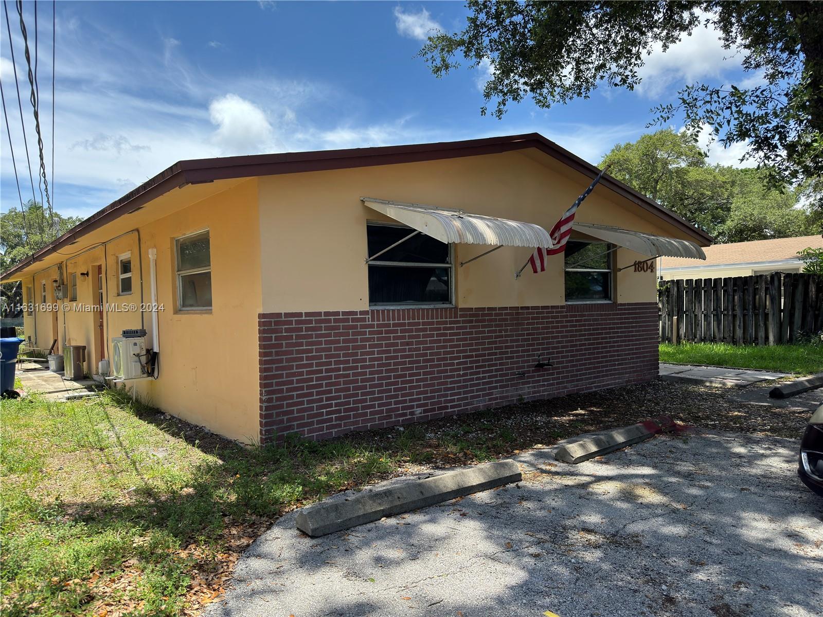 1804 SW 20th St, Fort Lauderdale, Florida image 3