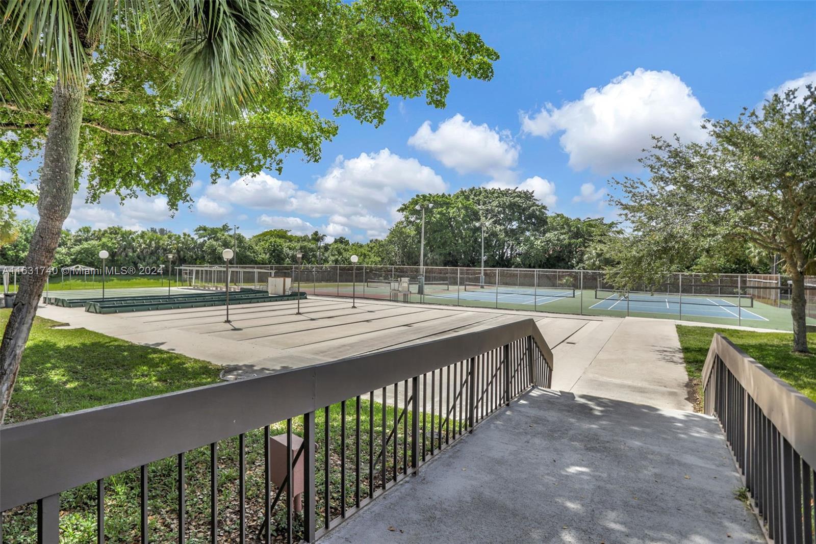 3160 Holiday Springs Blvd #7-104, Margate, Florida image 26