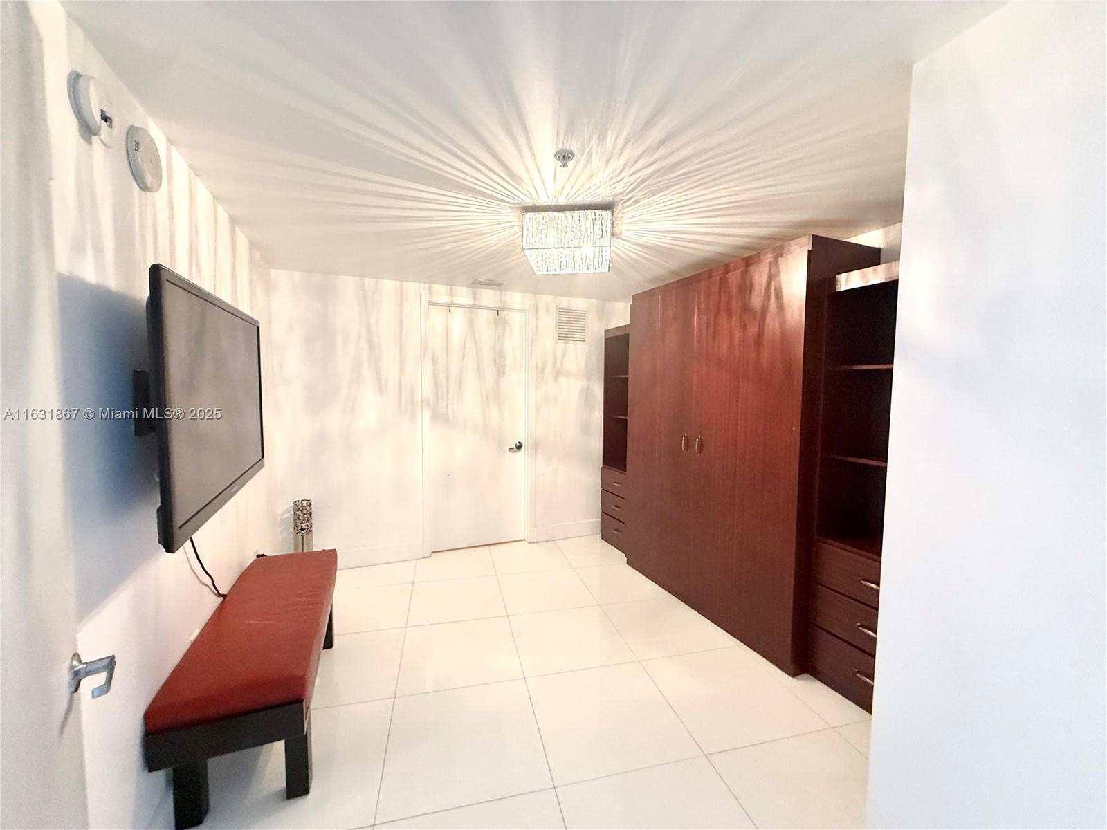 18201 Collins Ave #5105, Sunny Isles Beach FL 33160