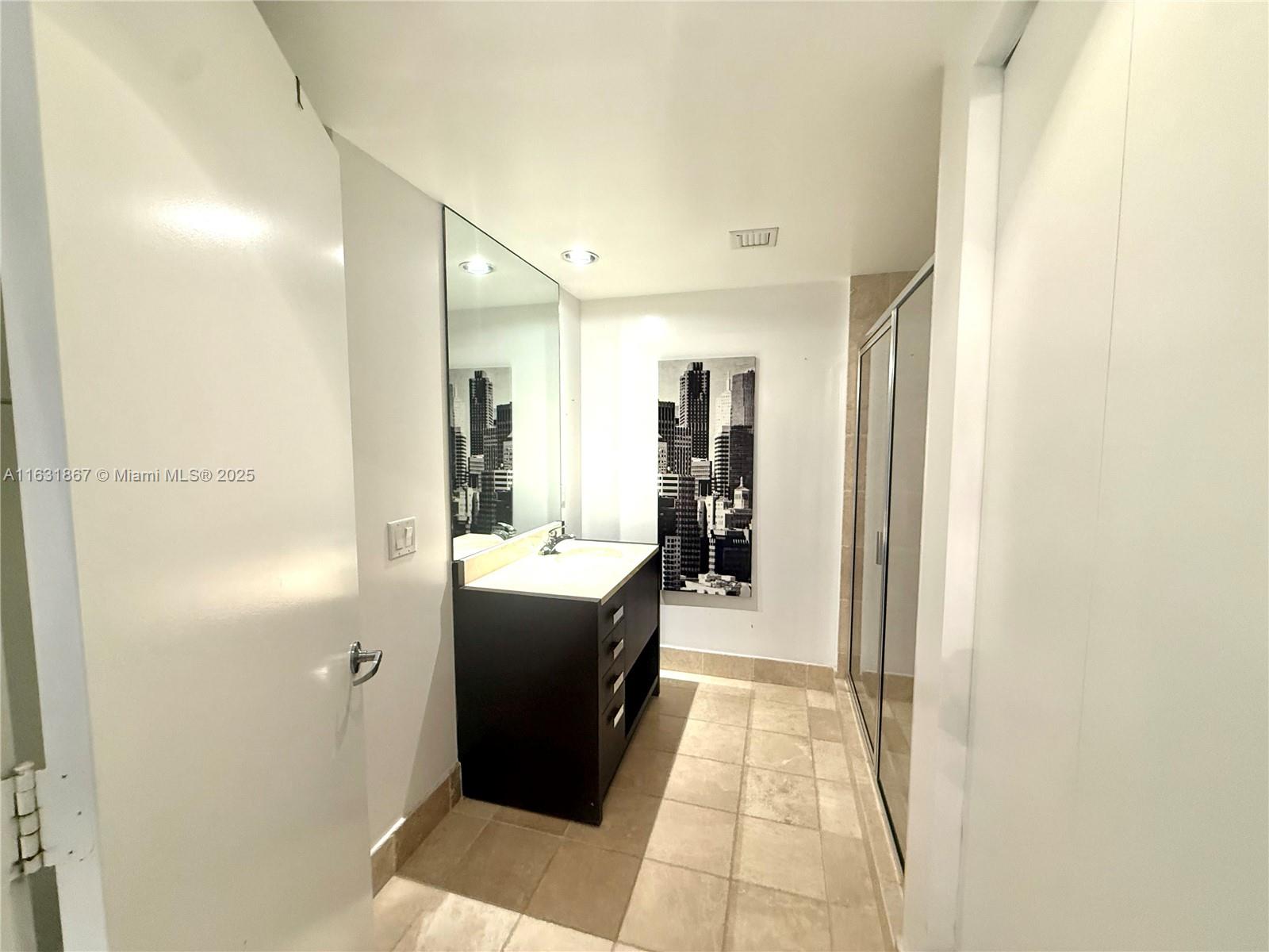 18201 Collins Ave #5105, Sunny Isles Beach FL 33160