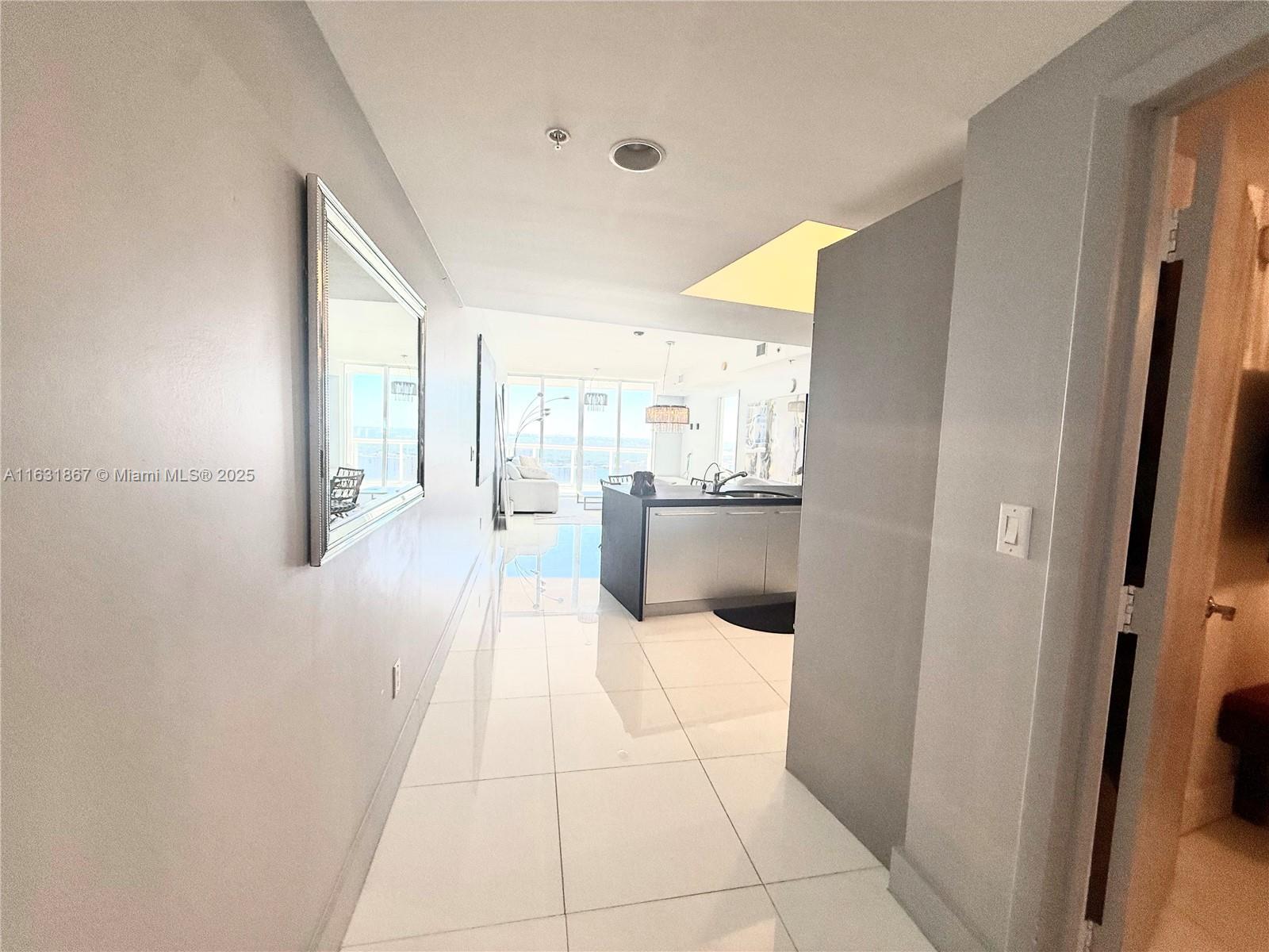 18201 Collins Ave #5105, Sunny Isles Beach FL 33160