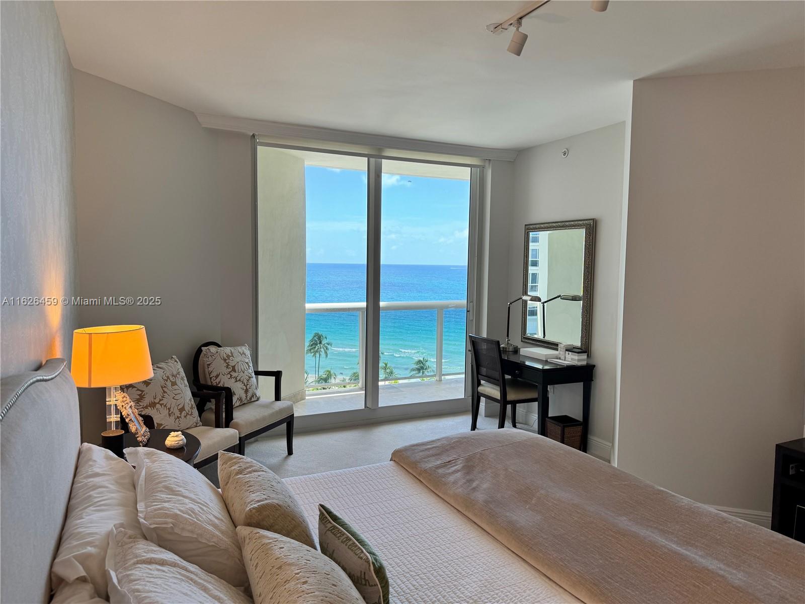 Condo for Sale in Surfside, FL