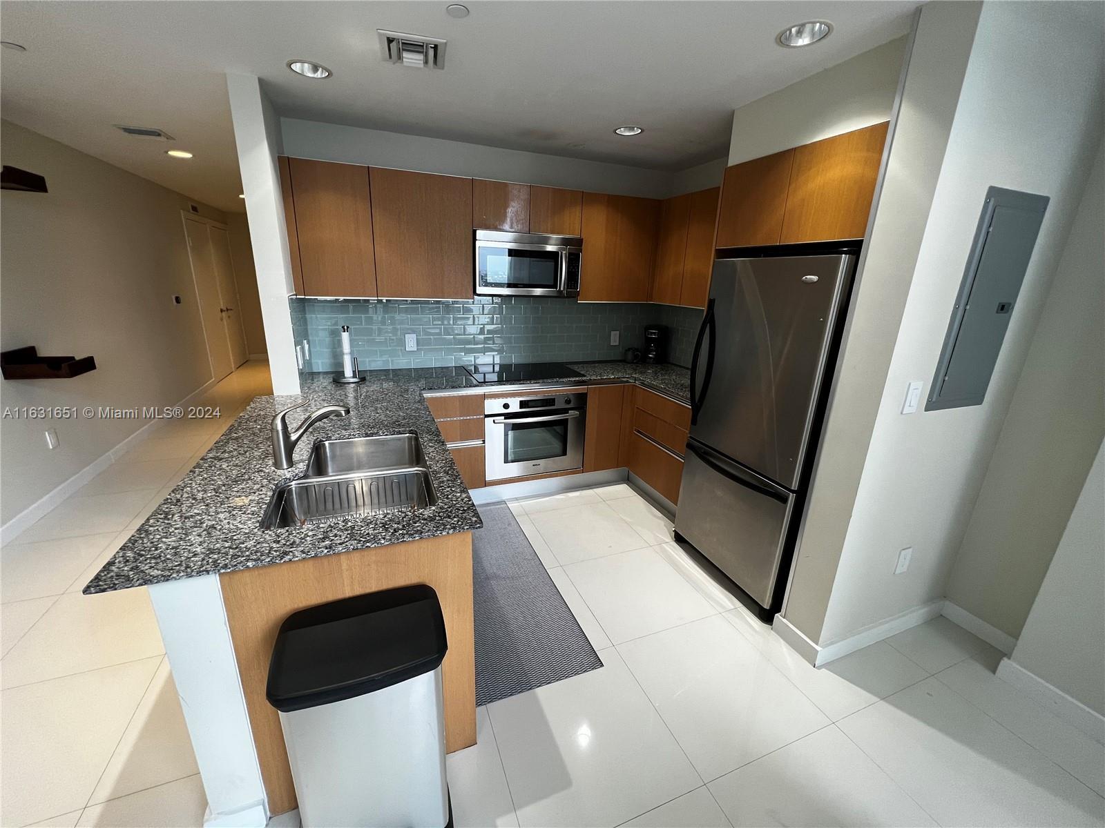 1050 Brickell Ave #2818, Miami FL 33131
