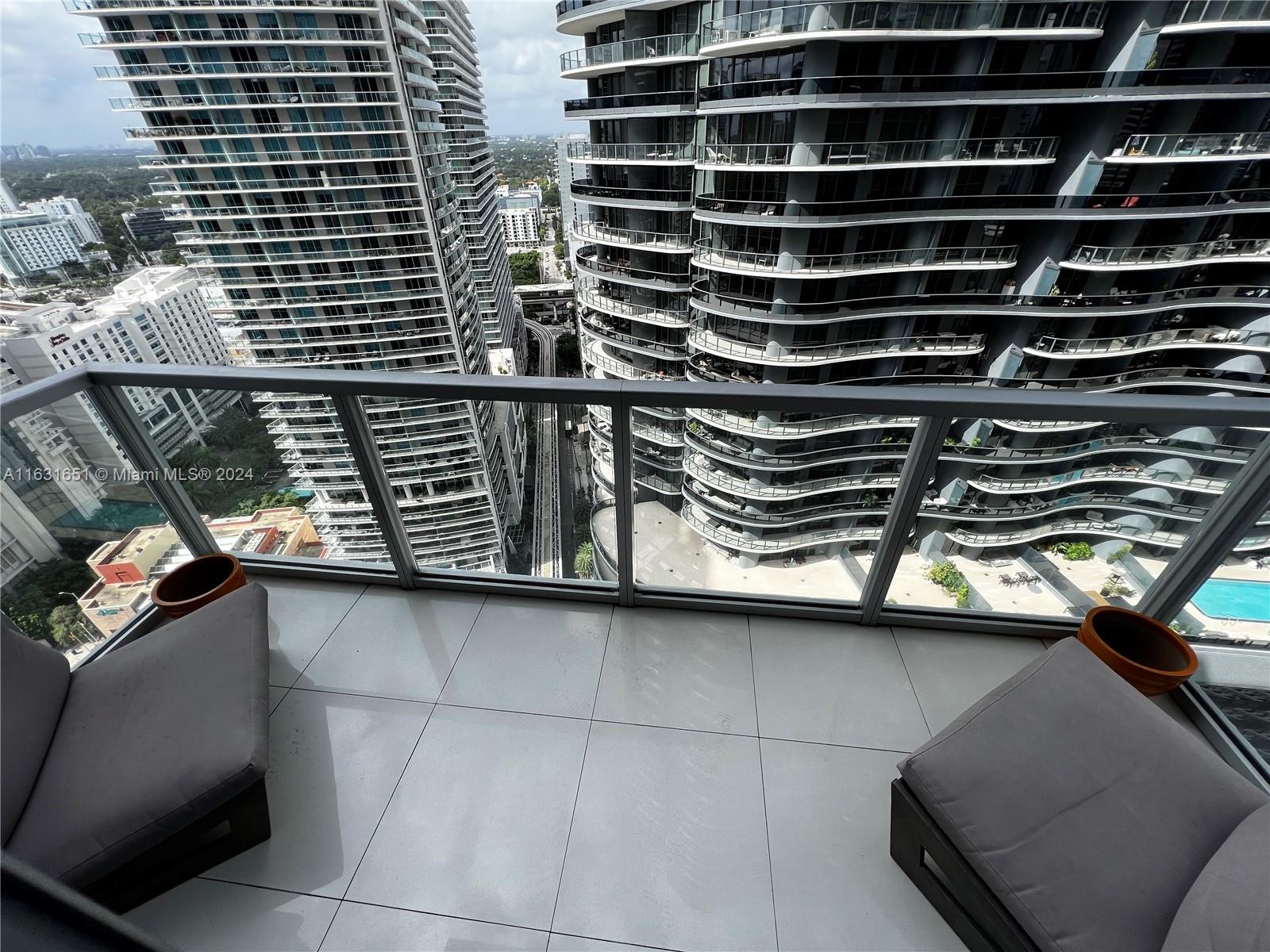 1050 Brickell Ave #2818, Miami FL 33131