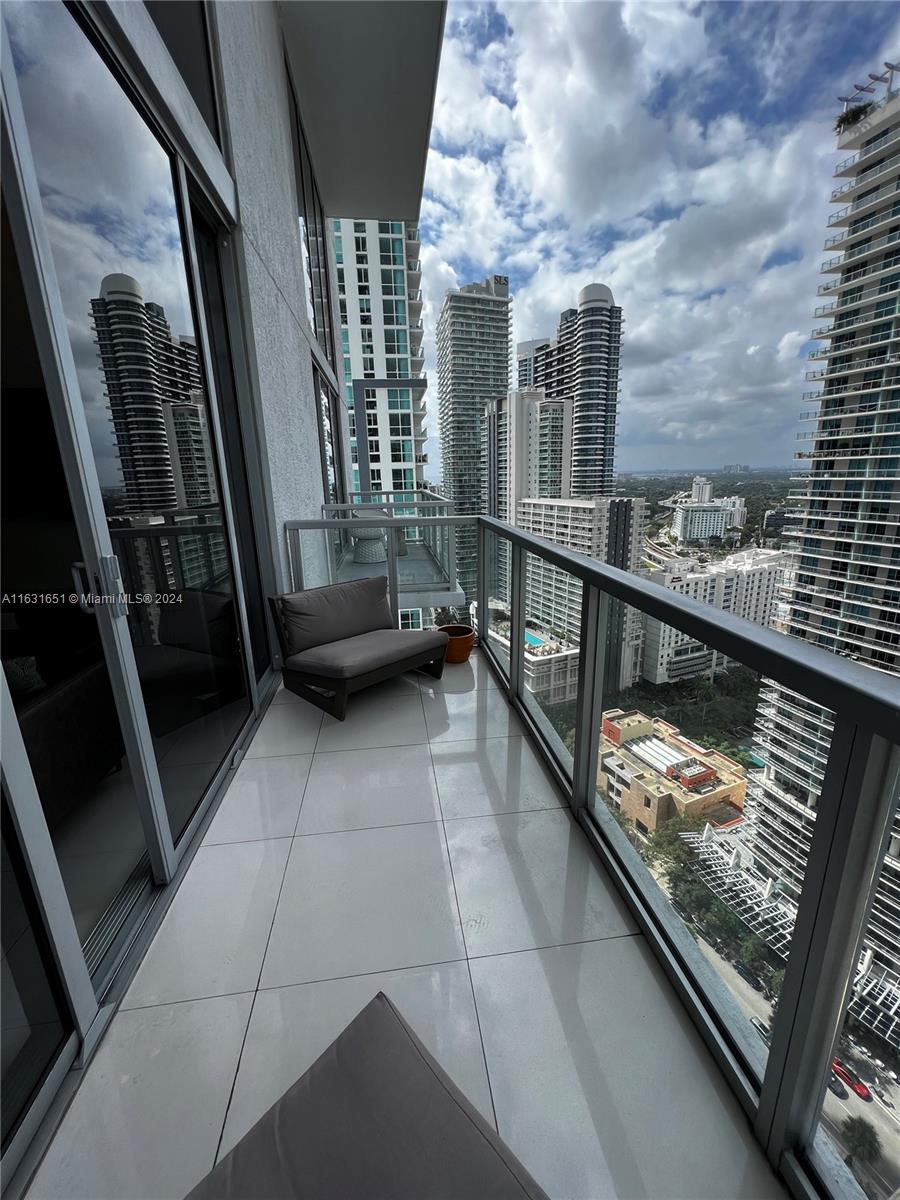 1050 Brickell Ave #2818, Miami FL 33131