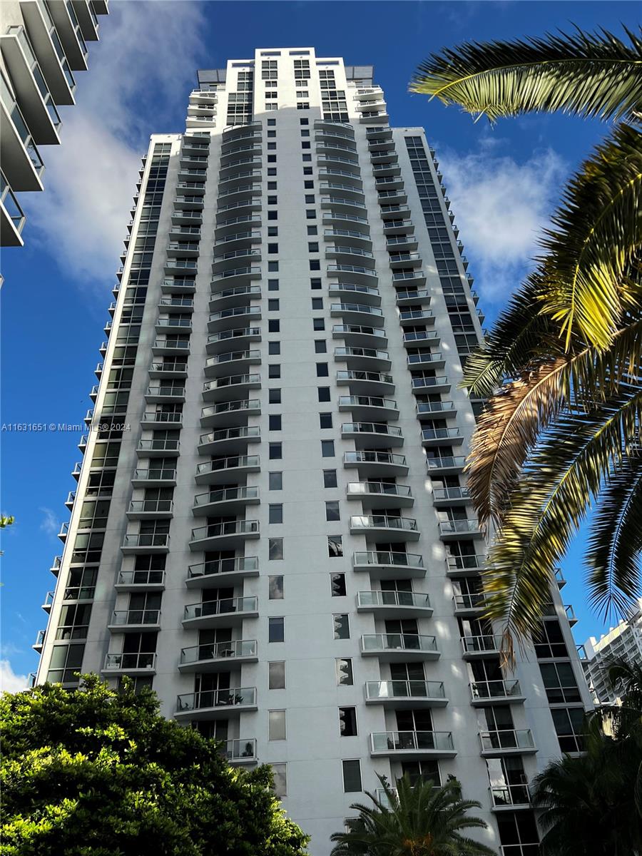 1050 Brickell Ave #2818, Miami FL 33131