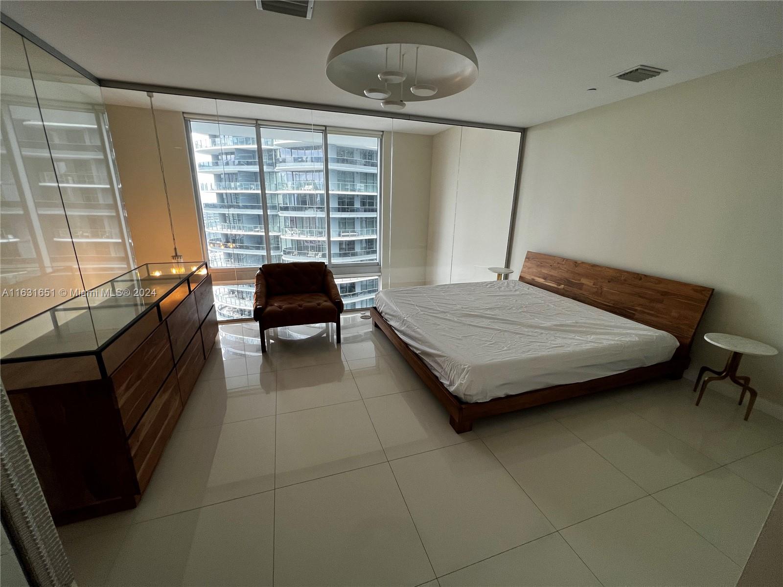 1050 Brickell Ave #2818, Miami FL 33131