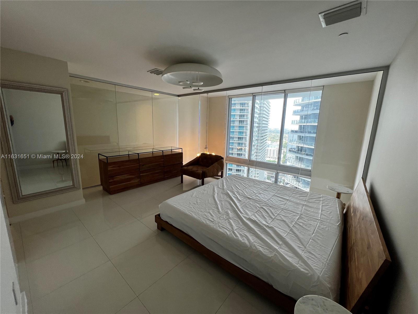 1050 Brickell Ave #2818, Miami FL 33131