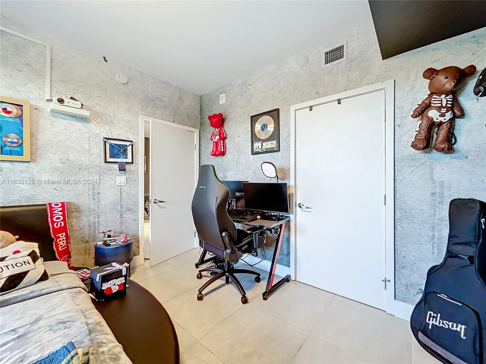 16385 Biscayne Blvd #217, North Miami Beach, Florida image 23