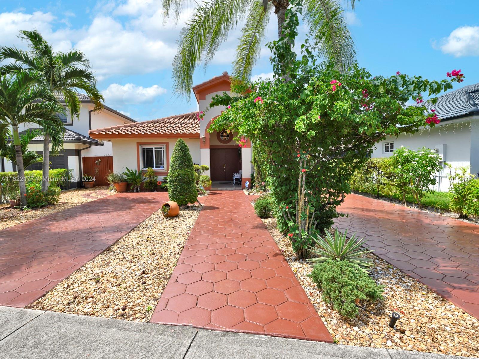 8910 NW 153rd Ter, Miami Lakes, Florida image 3