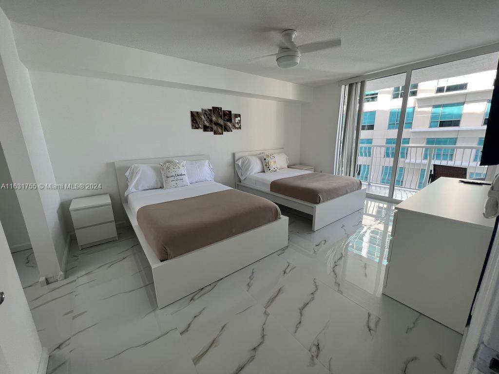 1200 Brickell Bay Dr #3404, Miami, Florida image 10