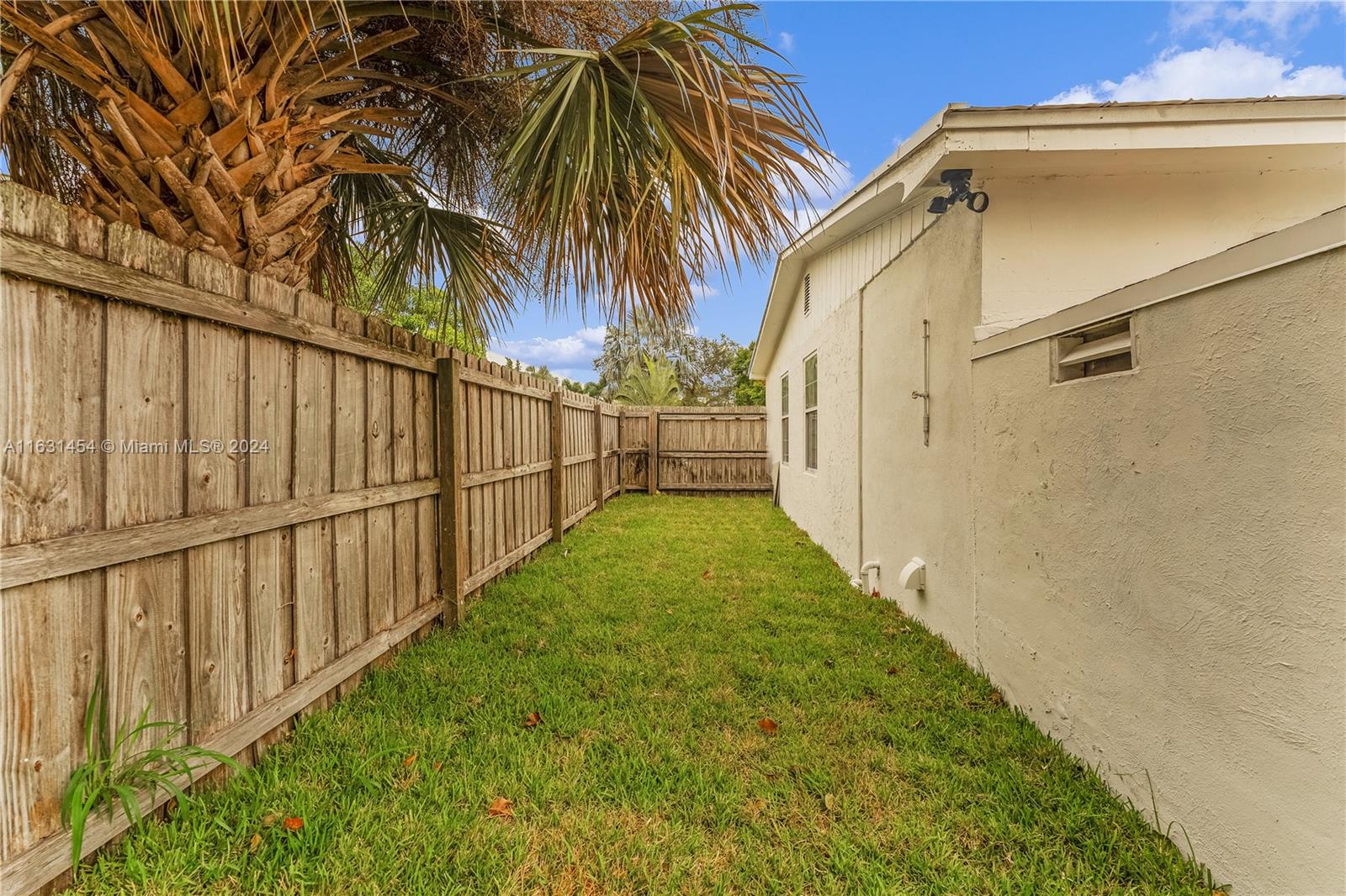 1694 NE Orion St, Jensen Beach, Florida image 33